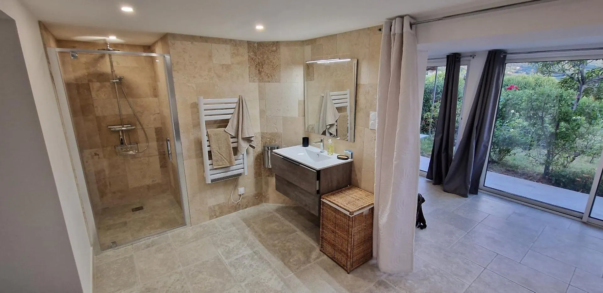 Terre De Lumiere 2. Apartment Nyons 0*,  France